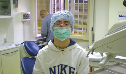 Damiano nello studio dentistico del Dott. Raimondo